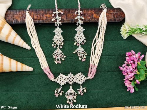 Short AD Necklace Set for Women