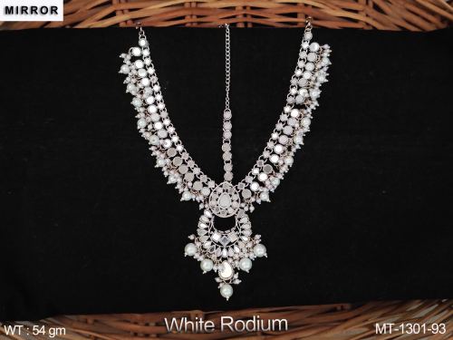 Maang Tikka with Pearls in White Finish