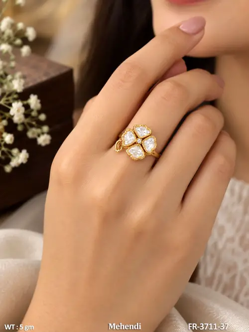 Elegant Mehandi Kundan Four Leaf Finger Ring