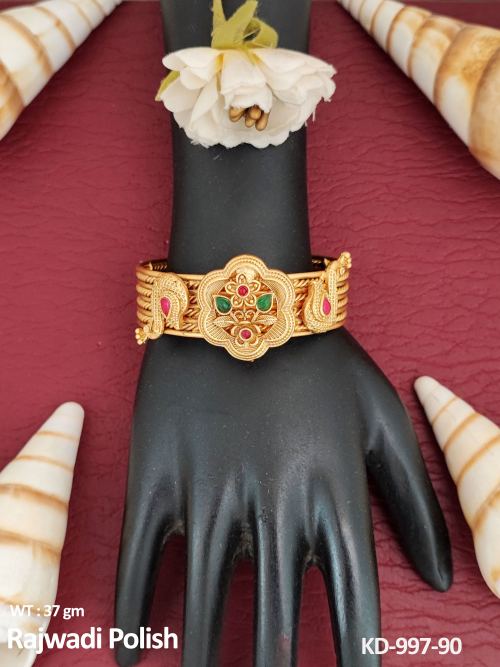 Antique Kada in Rajwadi Finish for Women