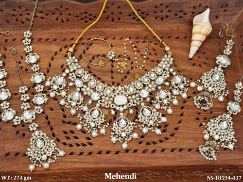 Pearl Necklace Set in Mehendi Finish in Pearl, photo 3 of 5