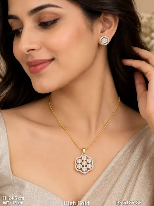 Premium Gold Flower Cluster Pendant Set
