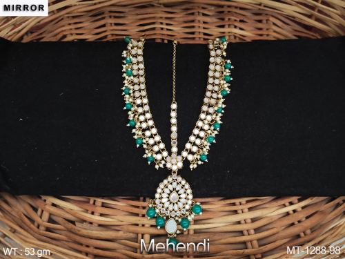 Antique Tikka in Mehendi Finish
