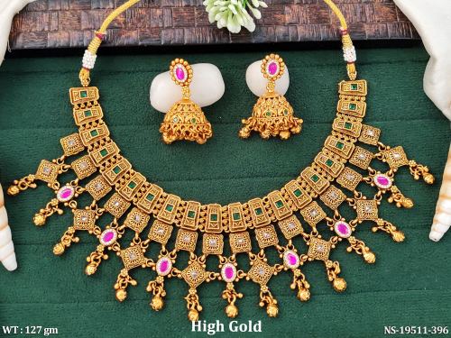 Temple Stone-Studded Jewellery Set, photo 2 of 3