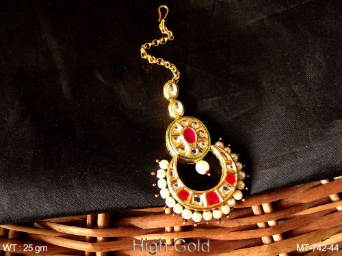 Stone-Studded Minimal Tikka