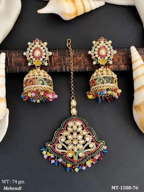 Design Antique Jewellery Mehendi Polish Fancy Style Maang Tikka Earrings