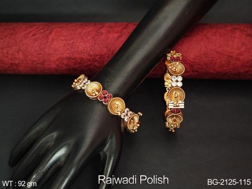 Classic Rajwadi Finish Antique Bangle Set for Women