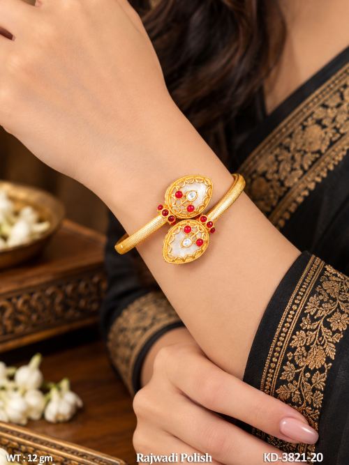 Traditional Kada in Rajwadi Finish for Women