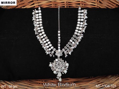 Pearl Maang Tikka in White Finish