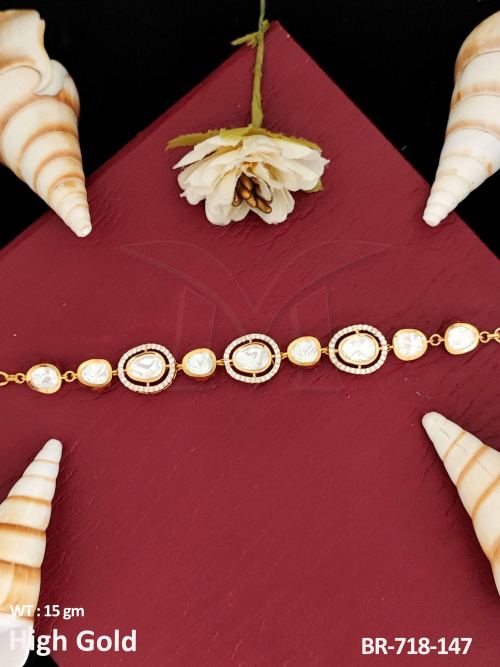 Kundan Stone-Studded Bracelet