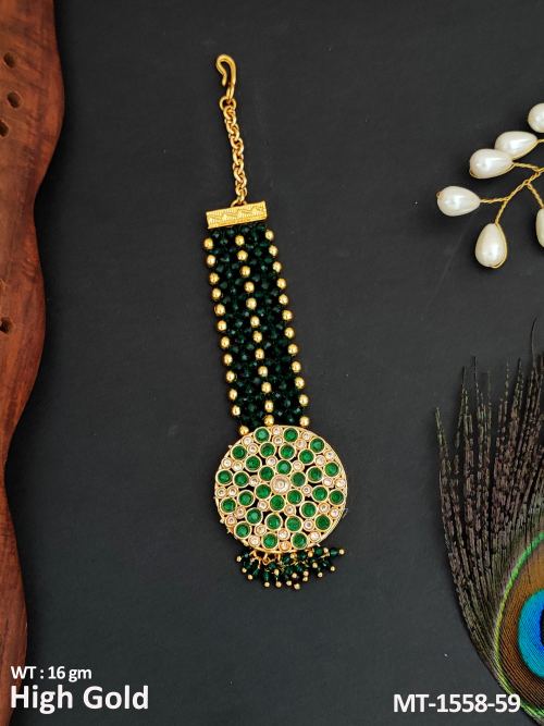 Stone-Studded Antique Maang Tikka in Green, photo 3 of 9