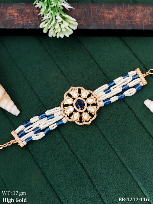 Kundan Bracelet with Pearls in Blue, photo 2 of 4