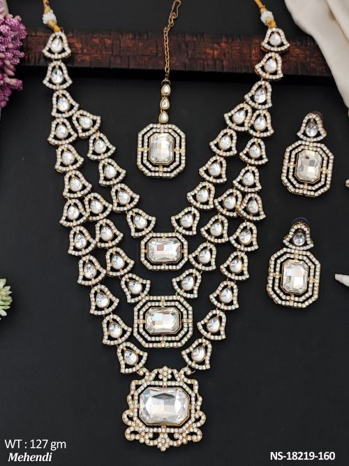 Mehendi Finish Stone-Studded Necklace Set for Women in White, photo 3 of 4