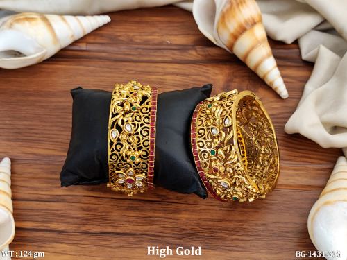 Antique Floral Bangle Set
