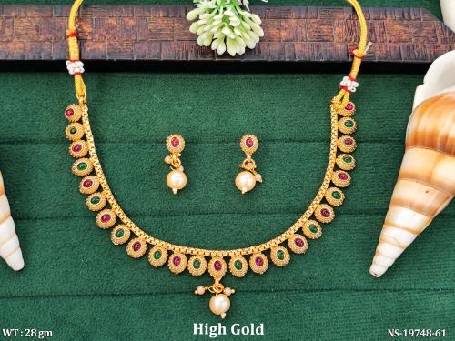Oval Stone-Studded Necklace Set for Women in Ruby Green, photo 3 of 5