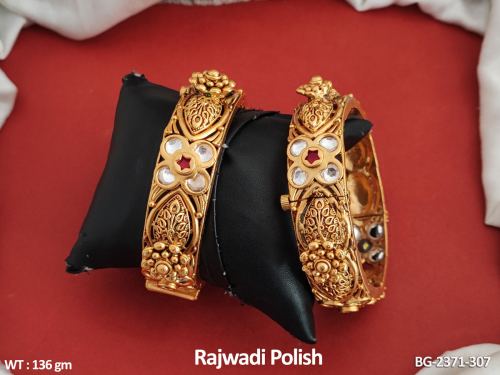 Classic Antique Bangle Set for Women