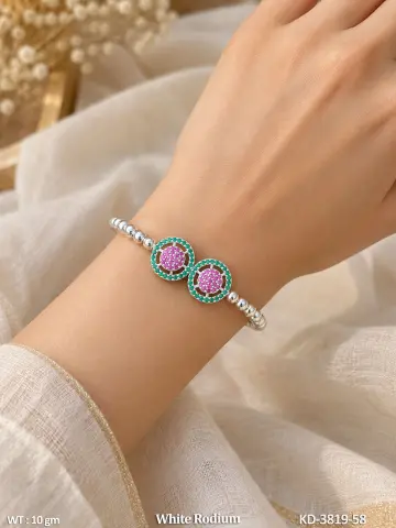 Kada from OyeKudiye