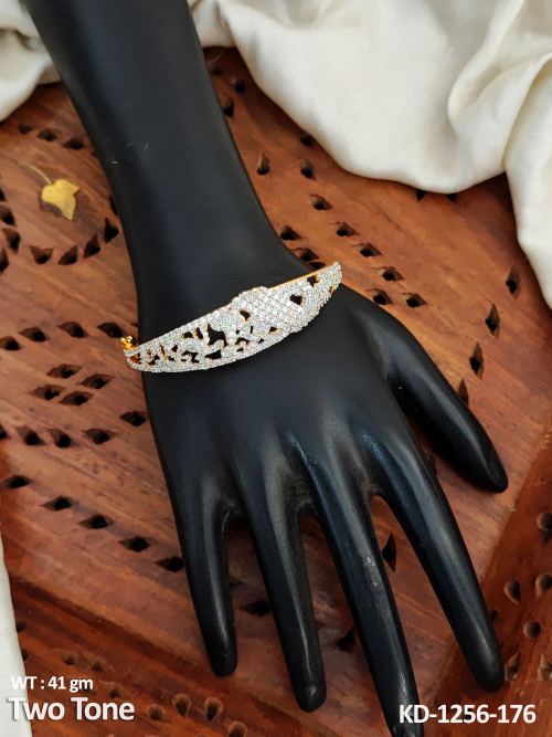 Classic Two-Tone Finish Kada for Women