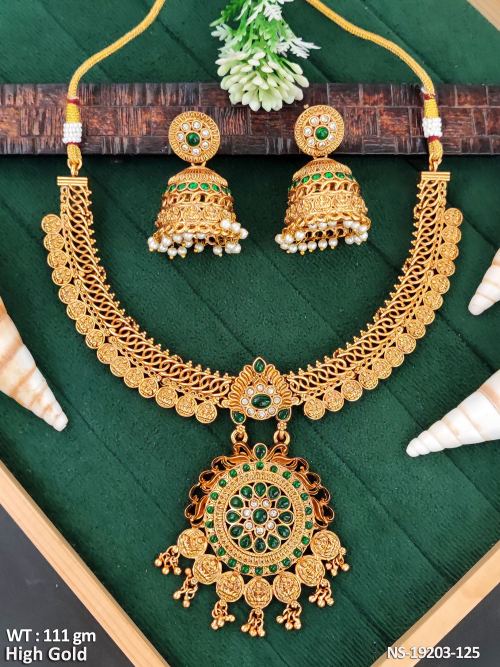 Kemp Short Necklace Set for Women
