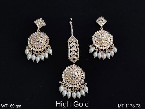 High Gold Polish Fancy Design Party wear Beautiful Antique Maang Tikka with Earring
