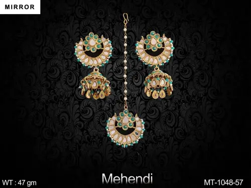 Mirror Design Beautiful Party wear Mehendi Polish Maang Tikka with Earring