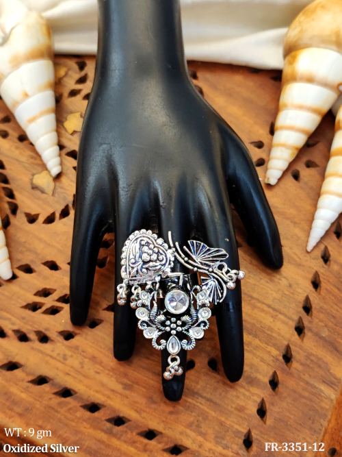Oxidized Silver Finger Ring with Leaf Heart Design  