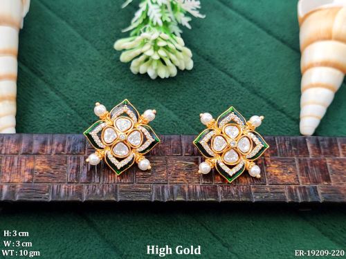 Stone-Studded Kundan Stud Earrings for Women in Green, photo 2 of 4