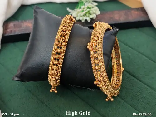 Intricate Floral Nakshi Gold Bangle Set