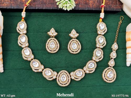 Short Kundan Necklace Set with Stone Work in Mehendi Finish