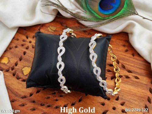 Classic Stone-Studded Bangle Set