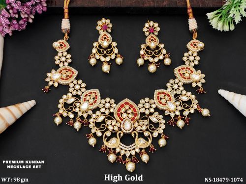 Wedding Wear Kundan Necklace Set with Pearls in Ruby, photo 3 of 6