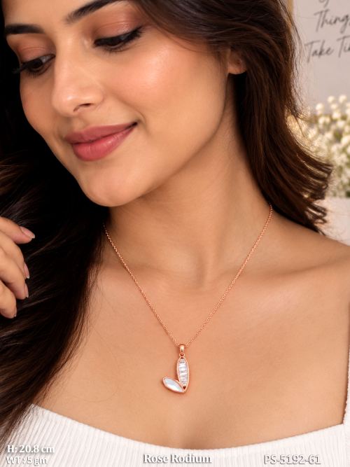 Delicate Rose Rodium Leaf Pendant Chain