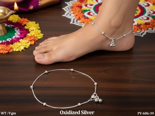 Lightweight Oxidized Silver Anklet for Everyday Styling 