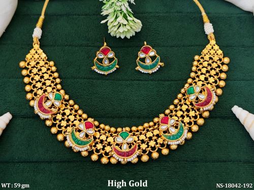 Antique Short Necklace Set for Women