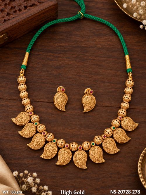 Short Necklace Set with Earrings with Stone Work, photo 2 of 4