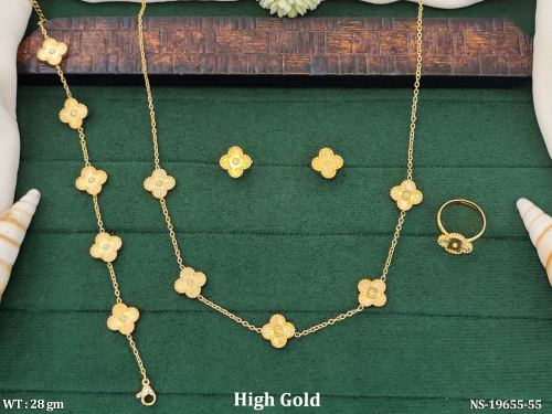Western Clover Necklace Set in Golden, photo 2 of 2