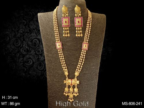 Ballchain with square rani green traditional mala