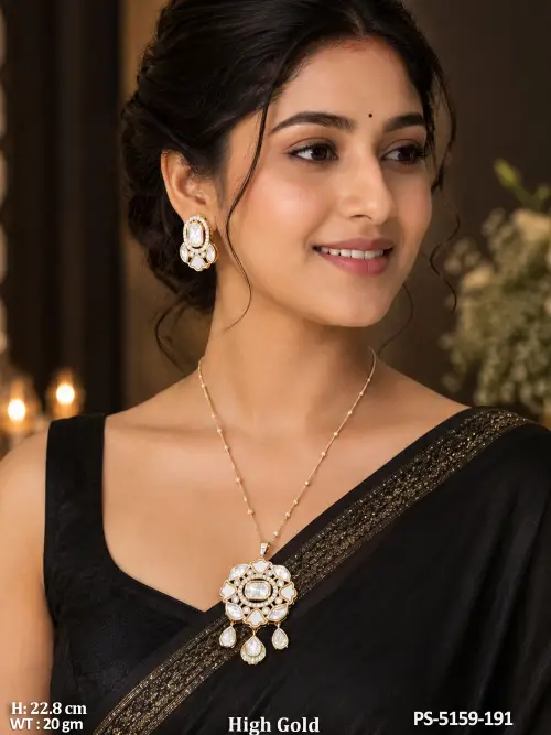 Kundan Fancy Pendant Set with Matching Earrings