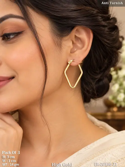 Beautiful   Designer High Gold Fancy Kada