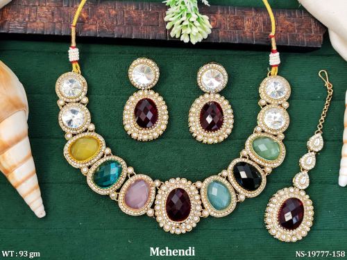 Statement Stone-Studded Necklace Set in Mehendi Finish in Multi, photo 3 of 4