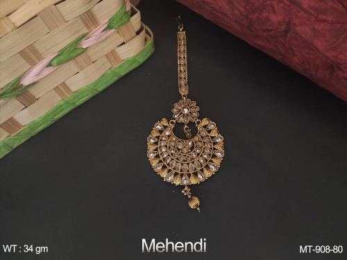 Mehendi Finish Minimal Stone-Studded Maang Tikka
