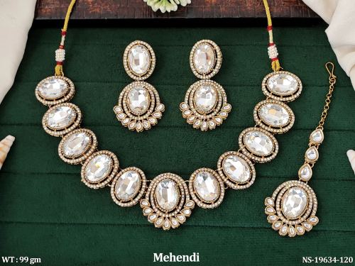 Mehendi Finish Statement Necklace Set for Women in White, photo 6 of 7