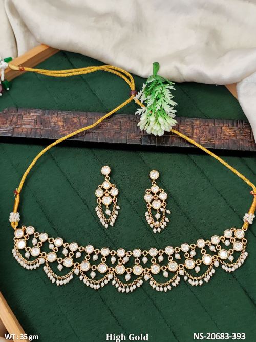 Short Traditional Necklace Set with Stone Work in White, photo 3 of 4