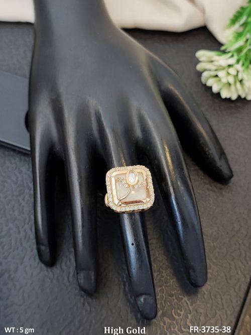 Square AD Finger Ring for Women in White, photo 4 of 4