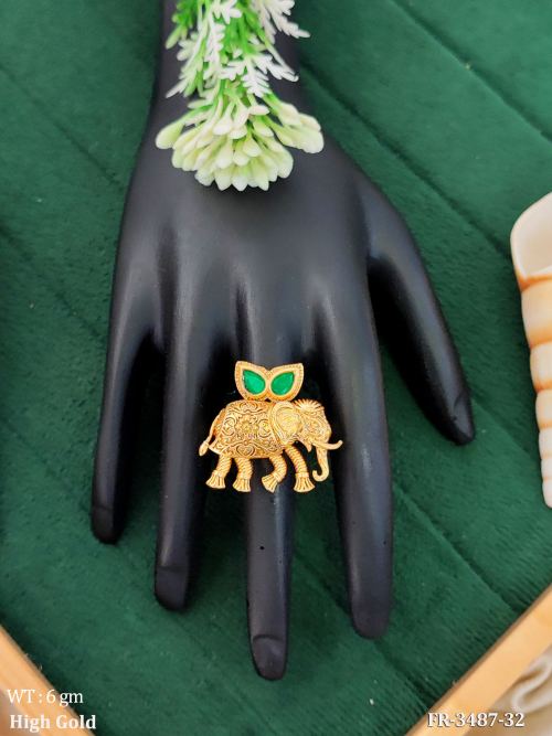 Antique Elephant Design Finger Ring in High Gold