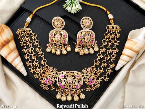 Rajwadi Finish Heritage Stone-Studded Necklace Set for Women in Ruby, photo 2 of 5