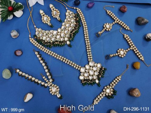 Clustered Pearl Kundan Stones High gold Polish Wedding Wear Beautiful Heavy Kundan Dulhan Set