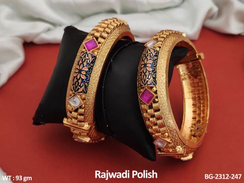 Classic Party Wear Antique Bangle Set
