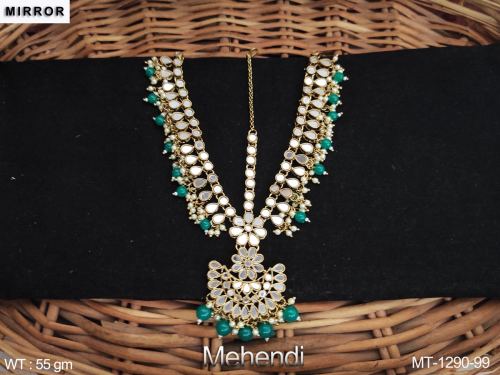 Party Wear Mehendi Finish Tikka