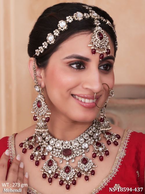 Pearl Necklace Set in Mehendi Finish
